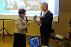 aa05462f4b100b65d663235301ec6ce0e1432298